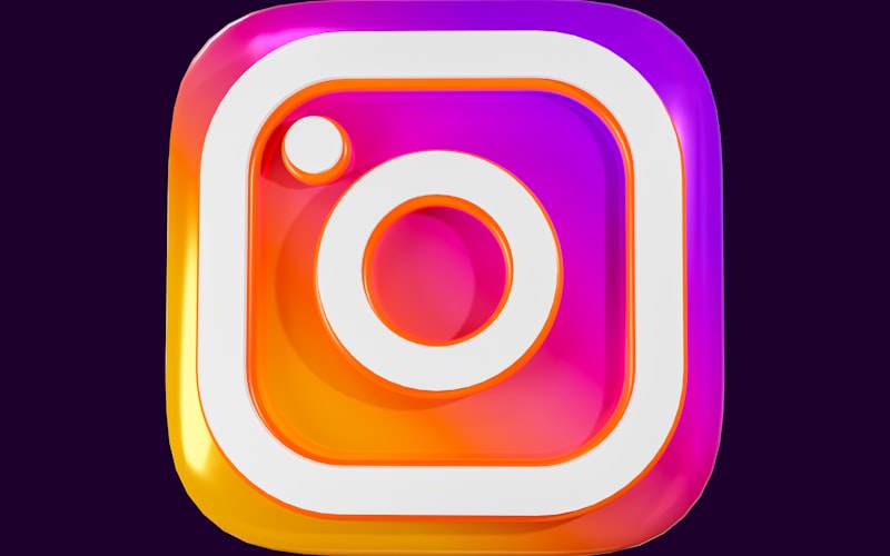 vv体育勋章墙设计概念图，展示从初级到高级不同样式和稀有度的VV勋章排列